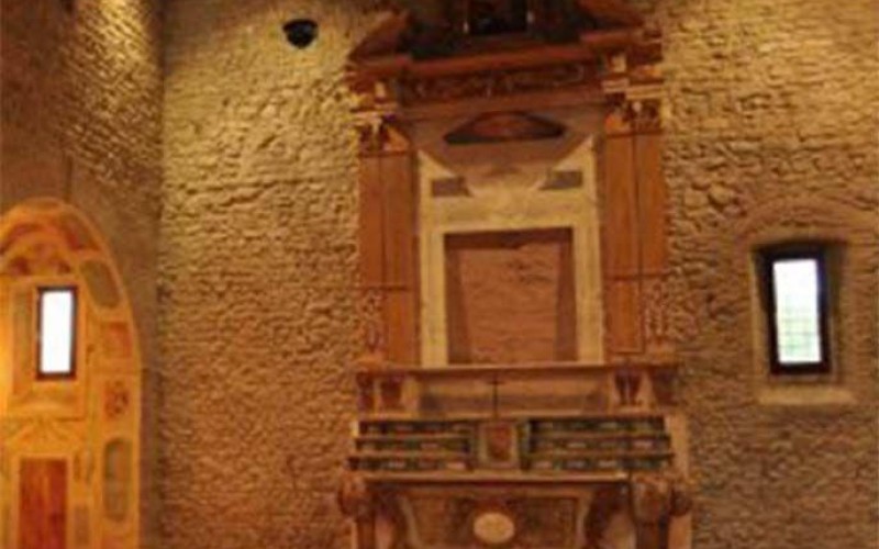 I tesori del Borgo Pale d'altare e altre meraviglie a Monte San Martino