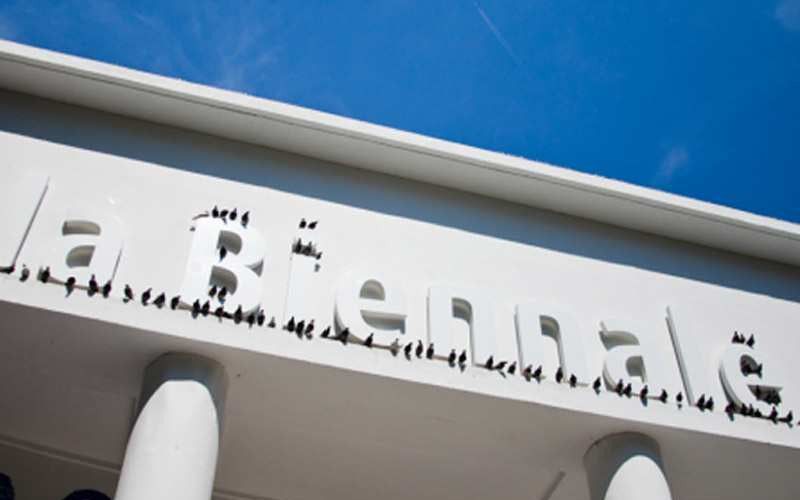 “due minuti di arte”