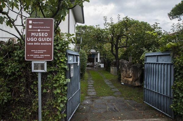 MUG Museo Ugo Guidi dal 4 al 27 Marzo 2018 in mostra Nan Yar e dall’8 aprile al 3 maggio Dimitri Kuzmin